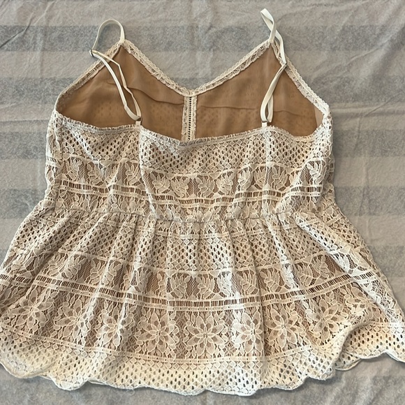 Maurice’s Lace crop Peplum NWT - Picture 2 of 6